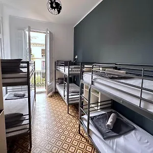 Fabrizzio's Petit Hostel
