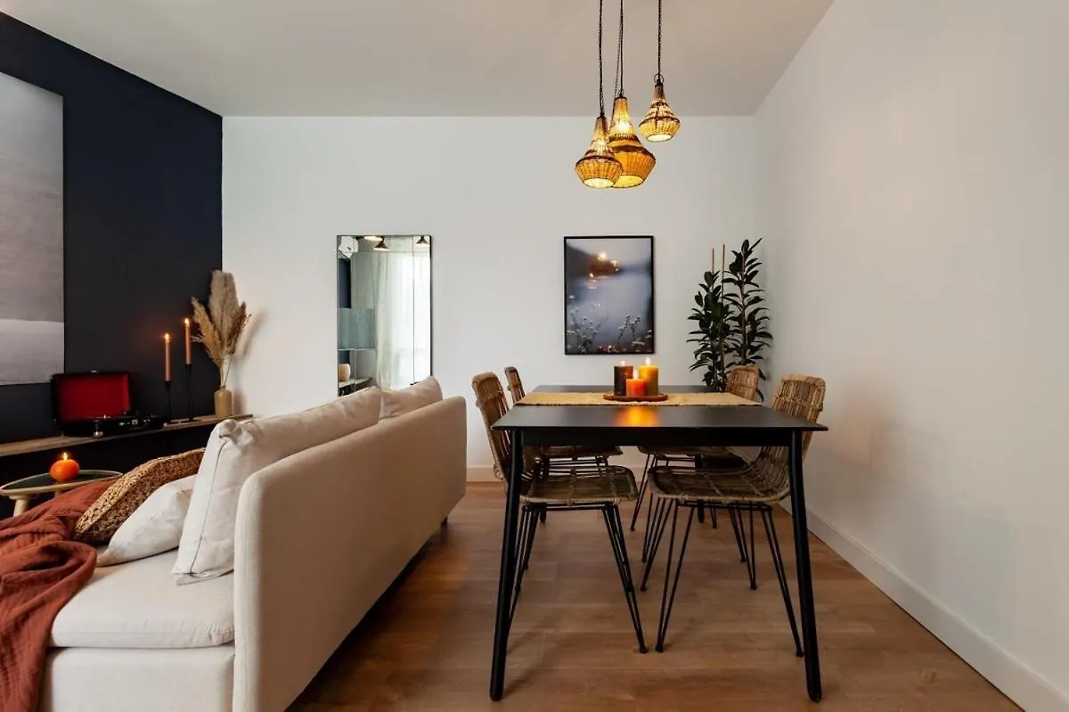 Elegant 4 Bedroom By Plaza Catalunya Barcelona 0*,  Spain